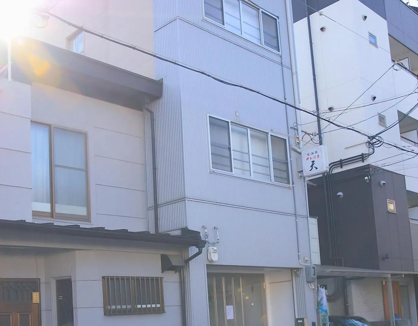 Apartment Guesthouse Atelier Ten 民泊アトリエ天 Osaka